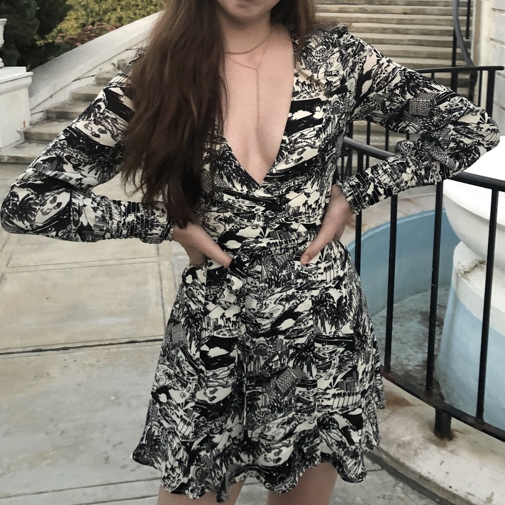 RARE Reformation Hollywood Print Wrap Dress